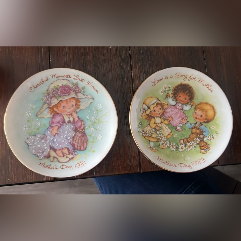 Vintage Mother's Day Decorative Plates